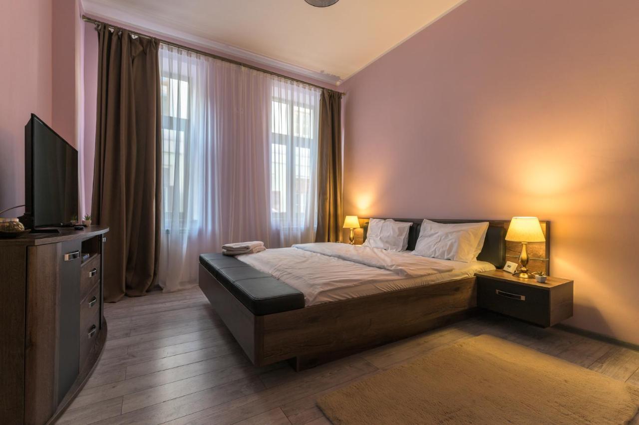 Apartment Queen Sibiu Exteriör bild