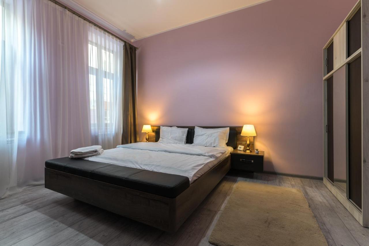 Apartment Queen Sibiu Exteriör bild